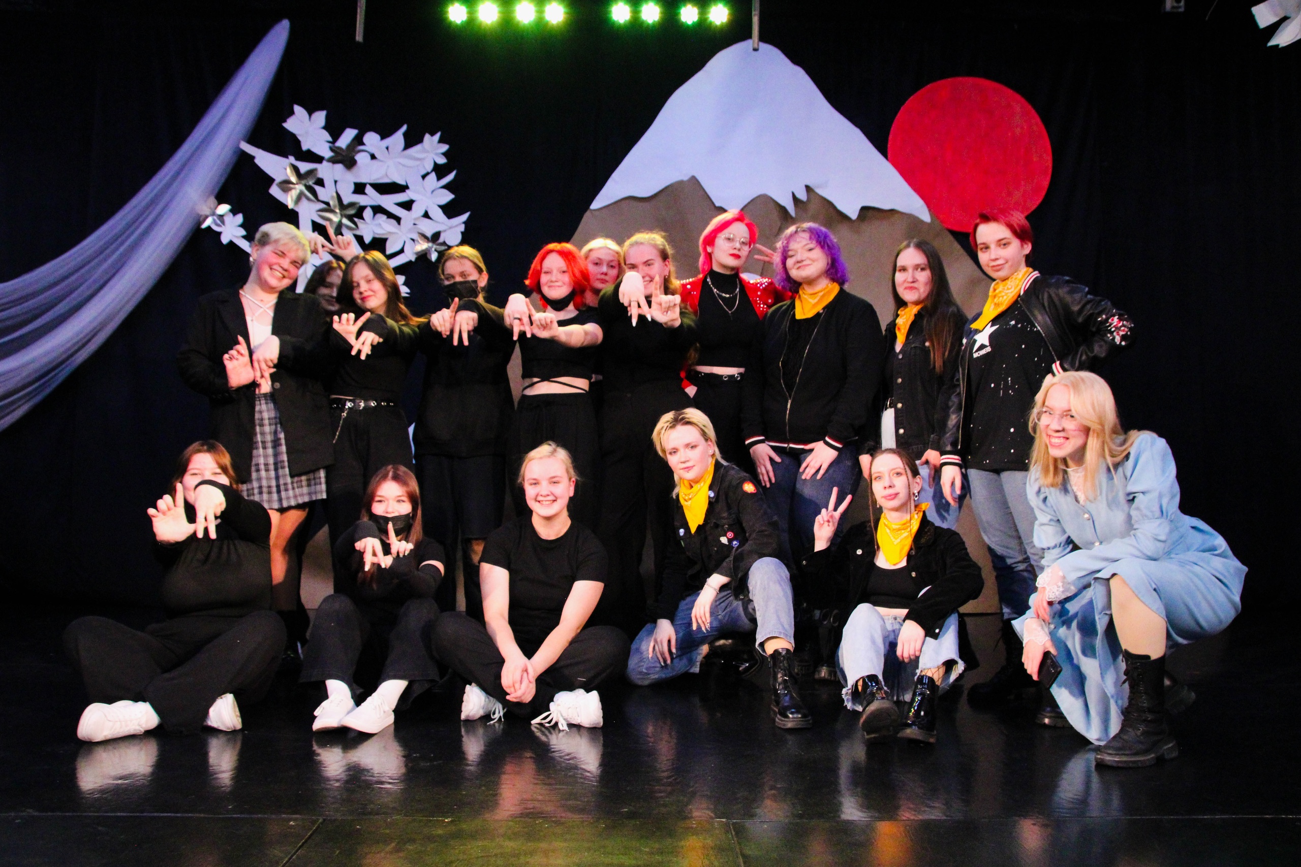 Сегодня с концертной программой «Кибун» выступили команды cover dance «ASTRAL» и «Fantastic Bad Idea»!